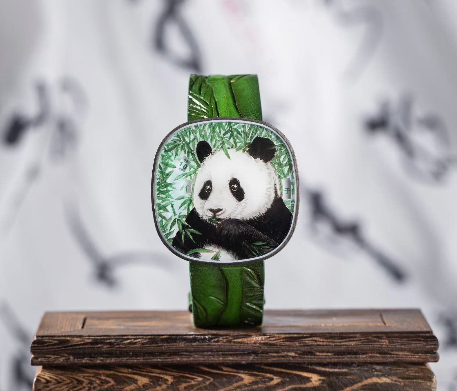 FA001 Manman Panda watch standing on a wood base